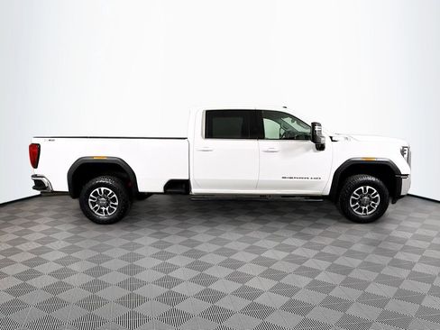 Used 2024 GMC Sierra 3500 SLE w/ SLE Convenience Package AWD/4WD image 9