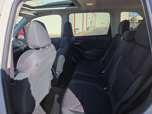 Used 2020 Subaru Forester Premium image 10