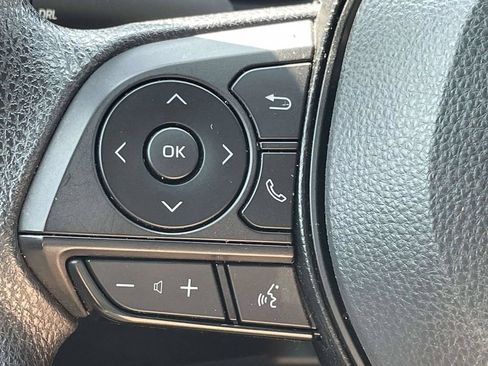 Used 2025 Toyota RAV4 LE AWD/4WD image 21