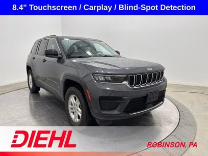 Used 2023 Jeep Grand Cherokee Laredo
