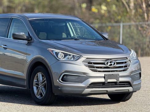 Used 2018 Hyundai Santa Fe Sport image 15