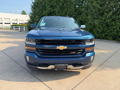 Used 2018 Chevrolet Silverado 1500 LT w/ All Star Edition AWD/4WD image 6