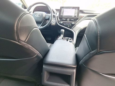 Used 2024 Toyota Camry SE w/ Convenience Package FWD image 30