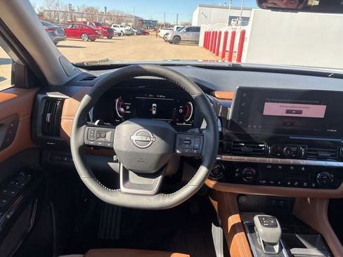 New 2026 Nissan Pathfinder Platinum w/ Cargo Package AWD/4WD image 13