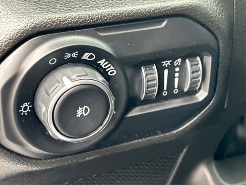 Certified 2022 Jeep Wrangler Unlimited Sport image 36