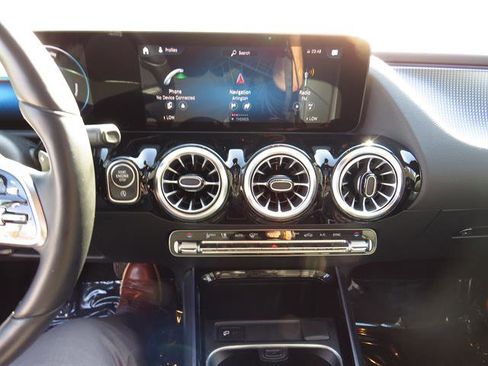 Certified 2022 Mercedes-Benz GLA 250 4MATIC image 14
