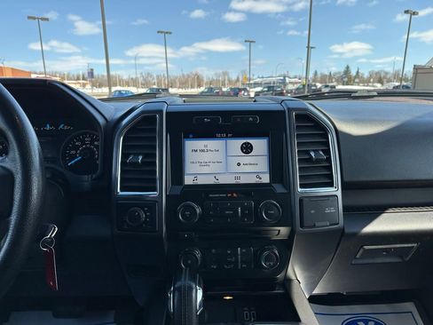 Used 2016 Ford F150 XLT w/ Equipment Group 302A Luxury image 17