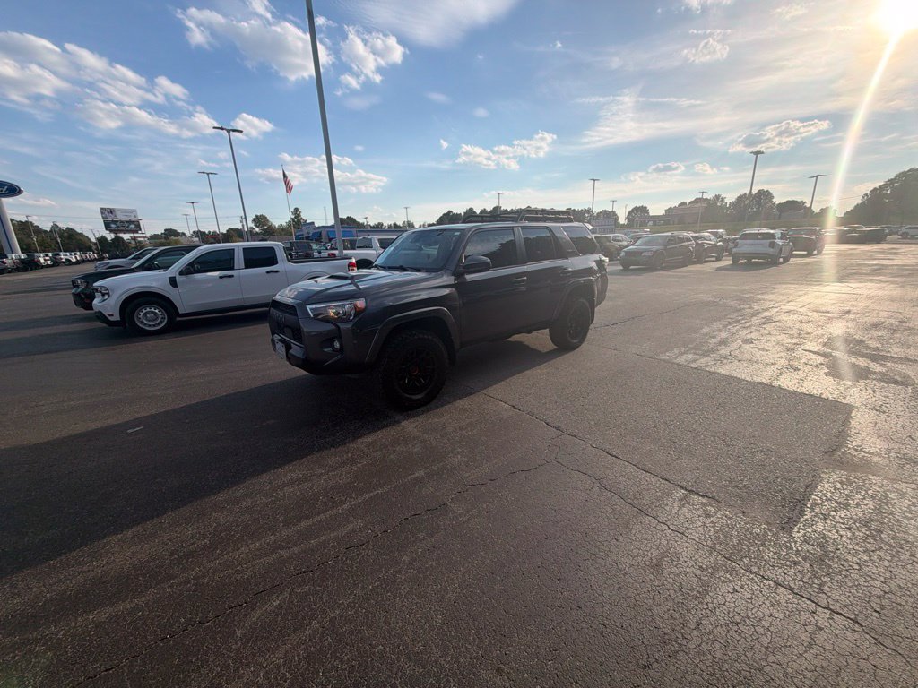 Used 2022 Toyota 4Runner TRD Pro AWD/4WD image 7