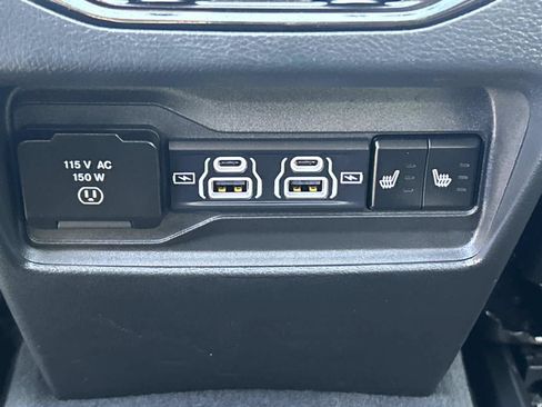 Certified 2024 Jeep Grand Cherokee Limited AWD/4WD image 17
