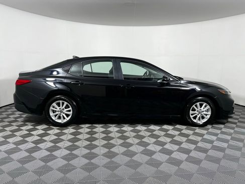 Certified 2025 Toyota Camry LE image 4