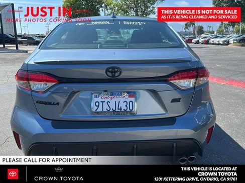 Certified 2025 Toyota Corolla SE FWD image 3