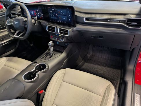Used 2024 Ford Mustang GT Premium image 21