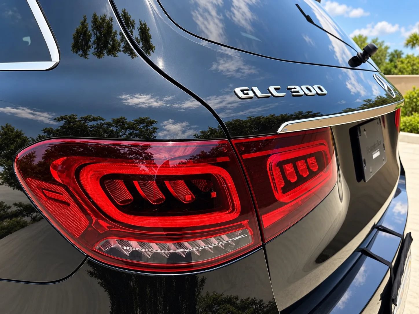 Used 2021 Mercedes-Benz GLC 300 4MATIC image 12