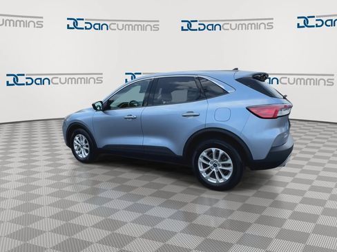 Used 2022 Ford Escape SE FWD image 6