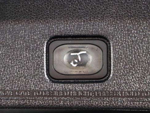 Used 2016 Ford Explorer Limited image 31