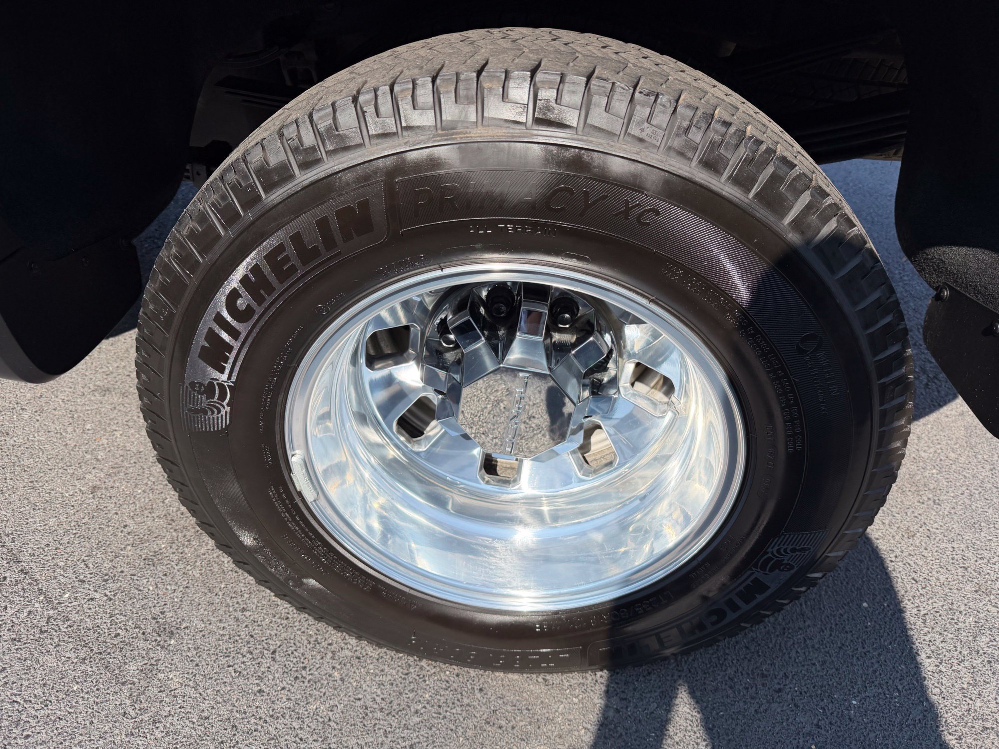 Used 2025 GMC Sierra 3500 Denali Ultimate AWD/4WD image 11
