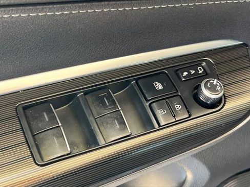 Certified 2022 Toyota Venza Limited AWD/4WD image 13