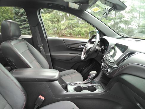 Used 2023 Chevrolet Equinox RS AWD/4WD image 7