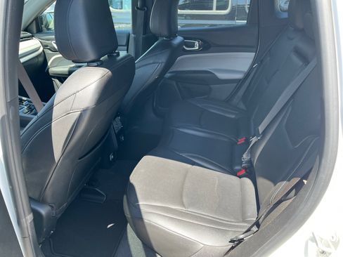 Certified 2025 Jeep Compass Limited AWD/4WD image 28