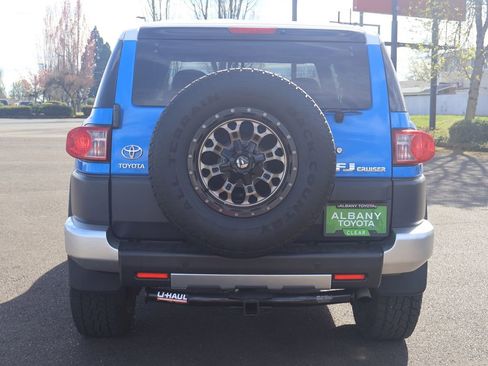 Used 2007 Toyota FJ Cruiser 4WD image 5