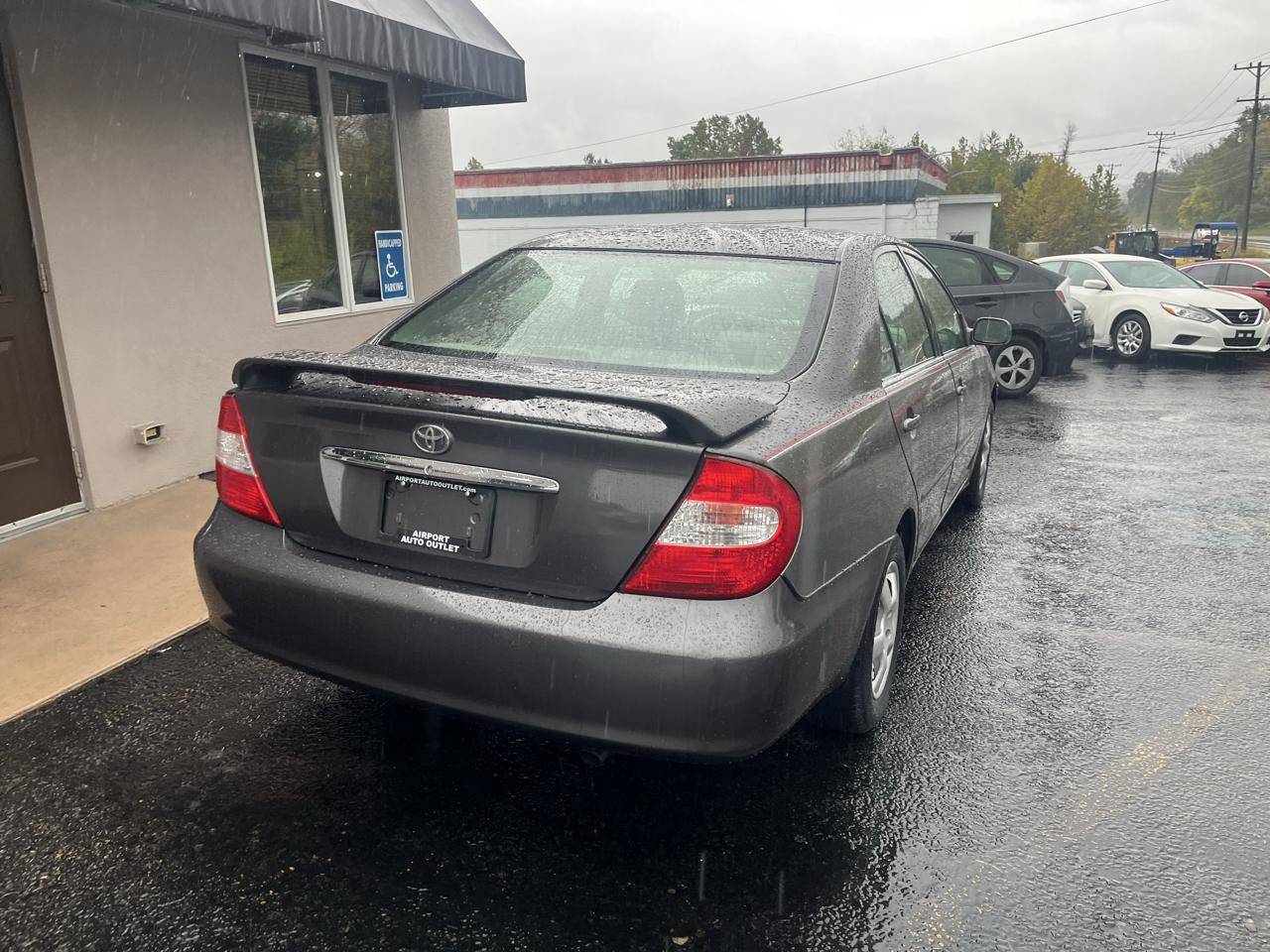Used 2003 Toyota Camry XLE FWD image 5
