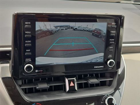 Used 2022 Toyota Corolla LE FWD image 7