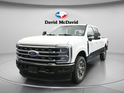 Used 2024 Ford F250 King Ranch w/ FX4 Off-Road Package image 4