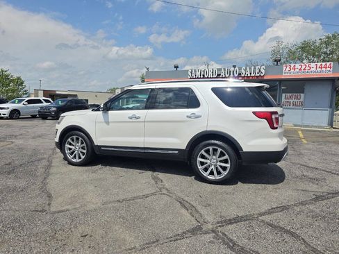 Used 2016 Ford Explorer Limited w/ Equipment Group 301A AWD/4WD image 5
