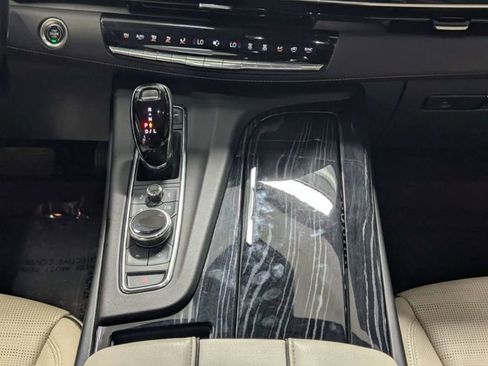 Used 2022 Cadillac Escalade ESV Sport RWD image 14