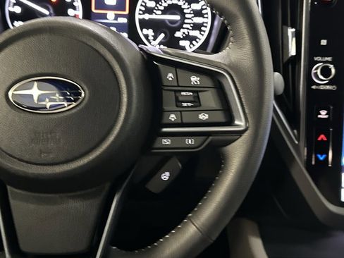 Used 2025 Subaru Forester Limited image 31