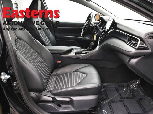 Used 2024 Toyota Camry SE w/ Cold Weather Package FWD image 25