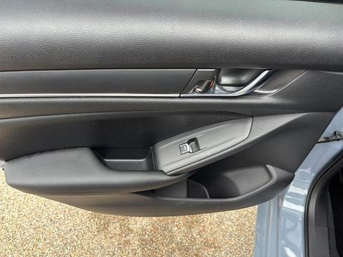 Used 2022 Honda Accord Sport image 17