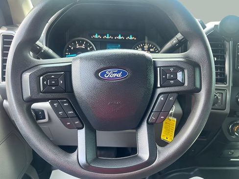 Used 2018 Ford F150 XLT AWD/4WD image 14