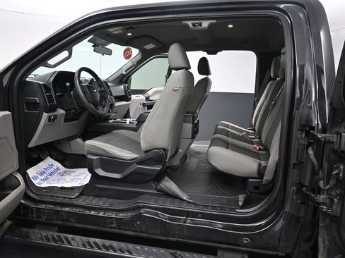 Used 2015 Ford F150 XL w/ Equipment Group 101A Mid AWD/4WD image 22