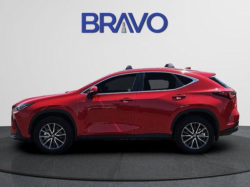 Used 2025 Lexus NX 250 FWD w/ Accessory Package (2T) image 2
