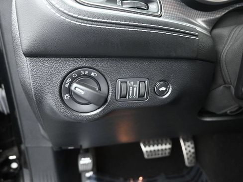 Used 2023 Dodge Challenger SRT Hellcat RWD image 22