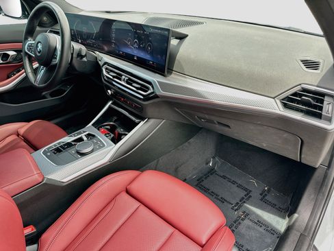 Used 2023 BMW 330i Sedan w/ M Sport Package RWD image 30