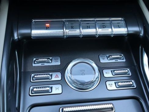 New 2025 Lincoln Nautilus Premier w/ Equipment Group 102A image 12