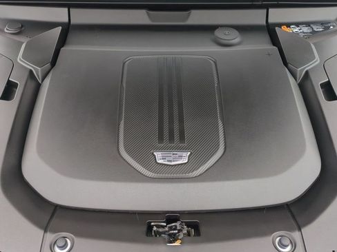 Certified 2024 Cadillac Lyriq Sport AWD/4WD image 20