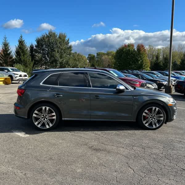 Used 2018 Audi SQ5 Premium Plus w/ S Sport Package AWD/4WD image 6