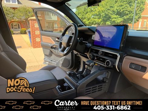Used 2025 Toyota 4Runner Limited w/ Tow Technology Package AWD/4WD image 16