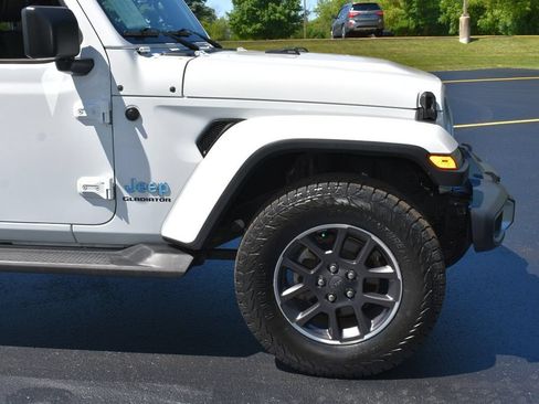 Used 2021 Jeep Gladiator Overland w/ Popular Equipment Package AWD/4WD image 3