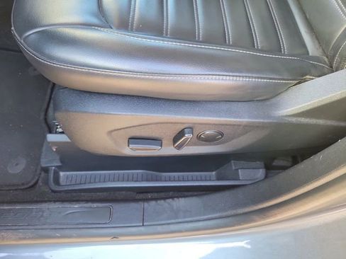 Used 2024 Ford Edge SEL image 15