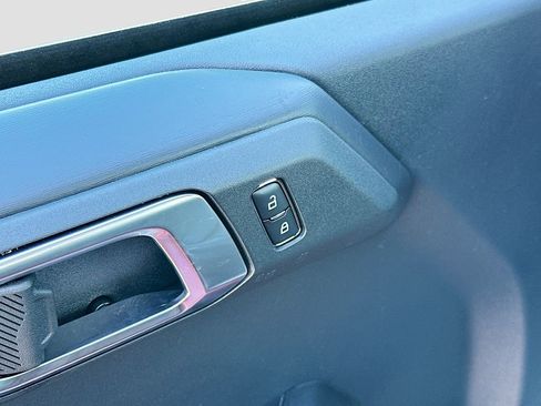 New 2025 Ford Bronco Badlands image 18