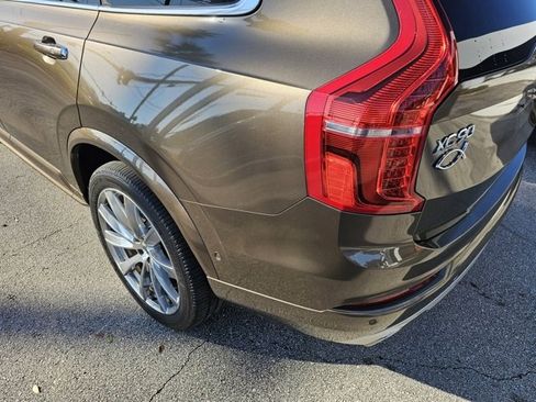 Used 2017 Volvo XC90 T6 Momentum w/ Vision Package image 15