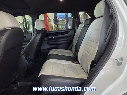 Used 2024 Honda CR-V Sport Touring image 8