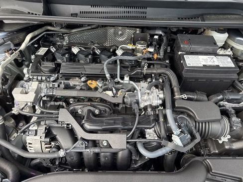 Used 2025 Toyota Corolla LE w/ Convenience Package image 28