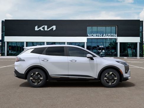 New 2026 Kia Sportage LX FWD image 7
