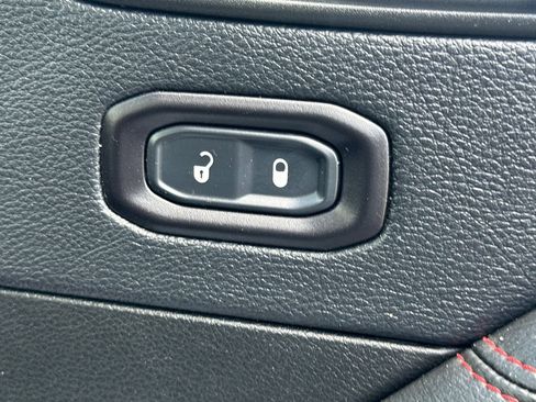 Used 2018 Jeep Wrangler Unlimited Rubicon AWD/4WD image 21