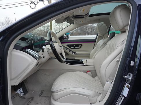 Used 2023 Mercedes-Benz S 580 4MATIC Sedan w/ 3D Technology Package image 38